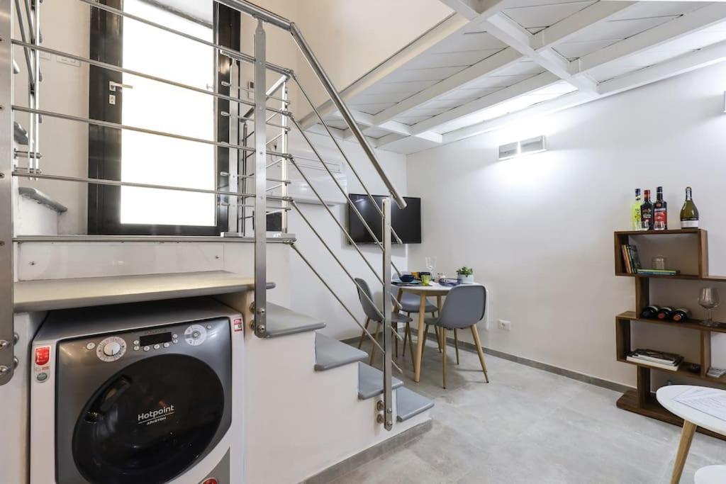 Cozy Loft Navigli, Close To Duomo And Bocconi - Italy Flat Vacation Milão Exterior foto