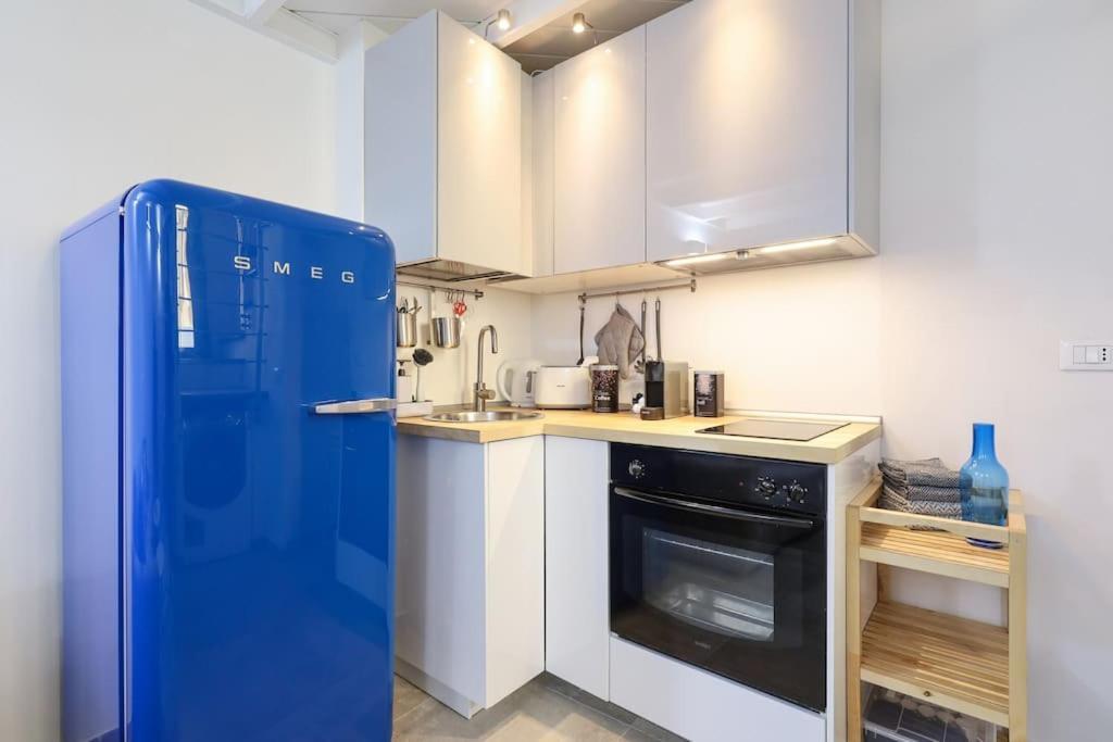 Cozy Loft Navigli, Close To Duomo And Bocconi - Italy Flat Vacation Milão Exterior foto