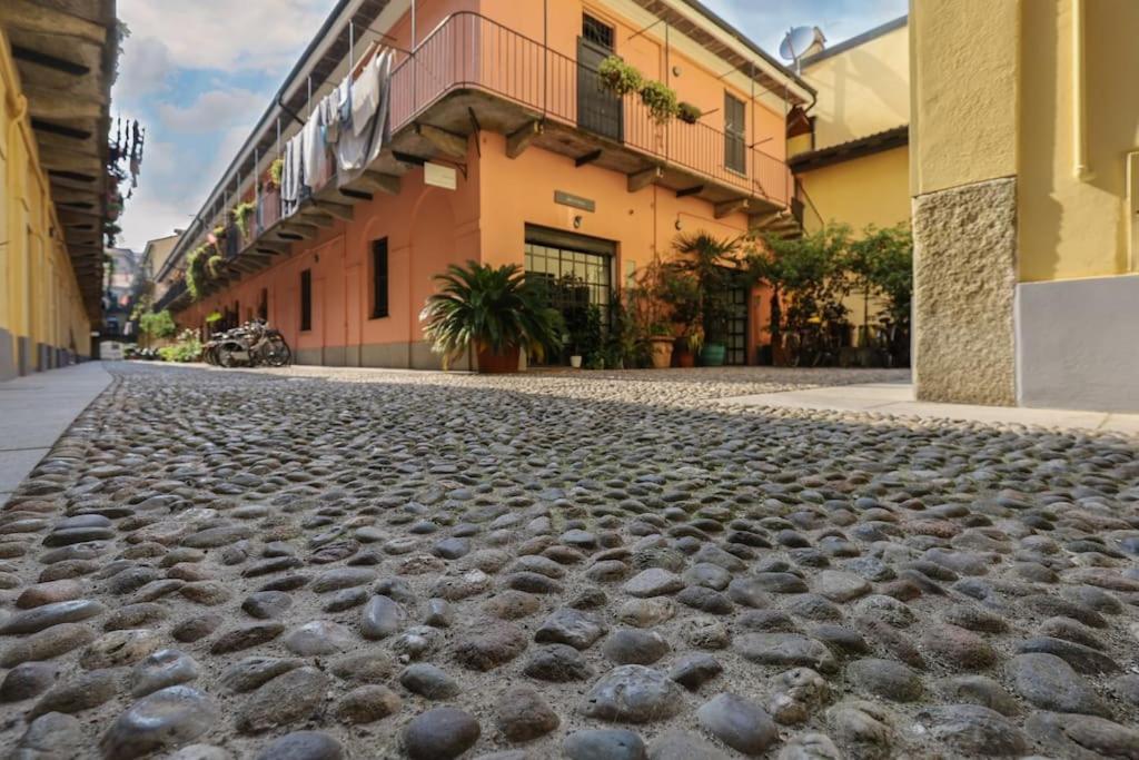Cozy Loft Navigli, Close To Duomo And Bocconi - Italy Flat Vacation Milão Exterior foto